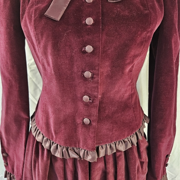 Vintage 70's wine Blazer & Skirt - Picture 3 of 15
